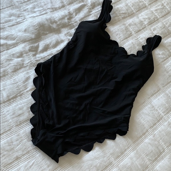 Beach Bum Other - Beach Bum Vilaro one piece swimsuit 🖤